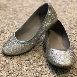 Girls silver dress shoes